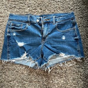 Old Navy mid rise boyfriend shorts